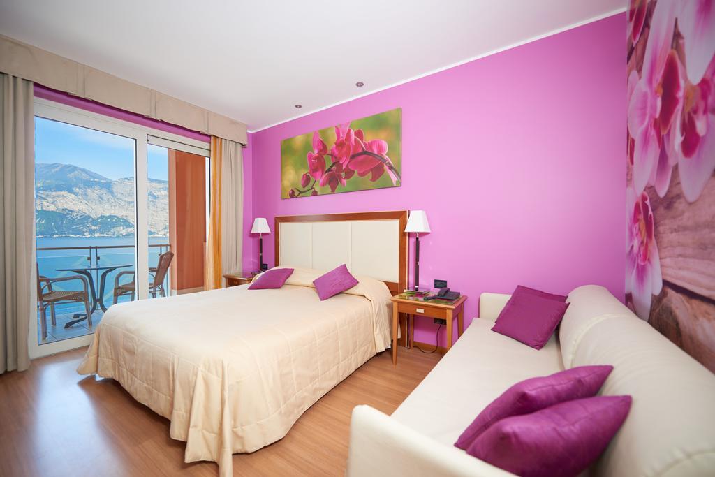 Belfiore Park Hotel 4Stars Superior "Adults Only" Brenzone sul Garda Cameră foto
