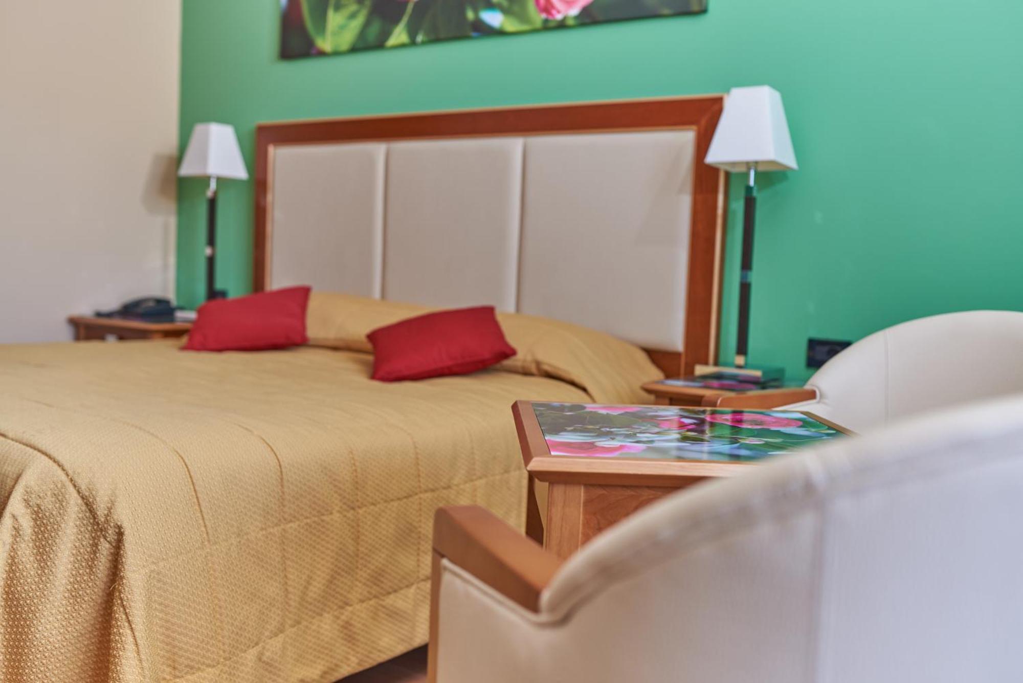 Belfiore Park Hotel 4Stars Superior "Adults Only" Brenzone sul Garda Cameră foto
